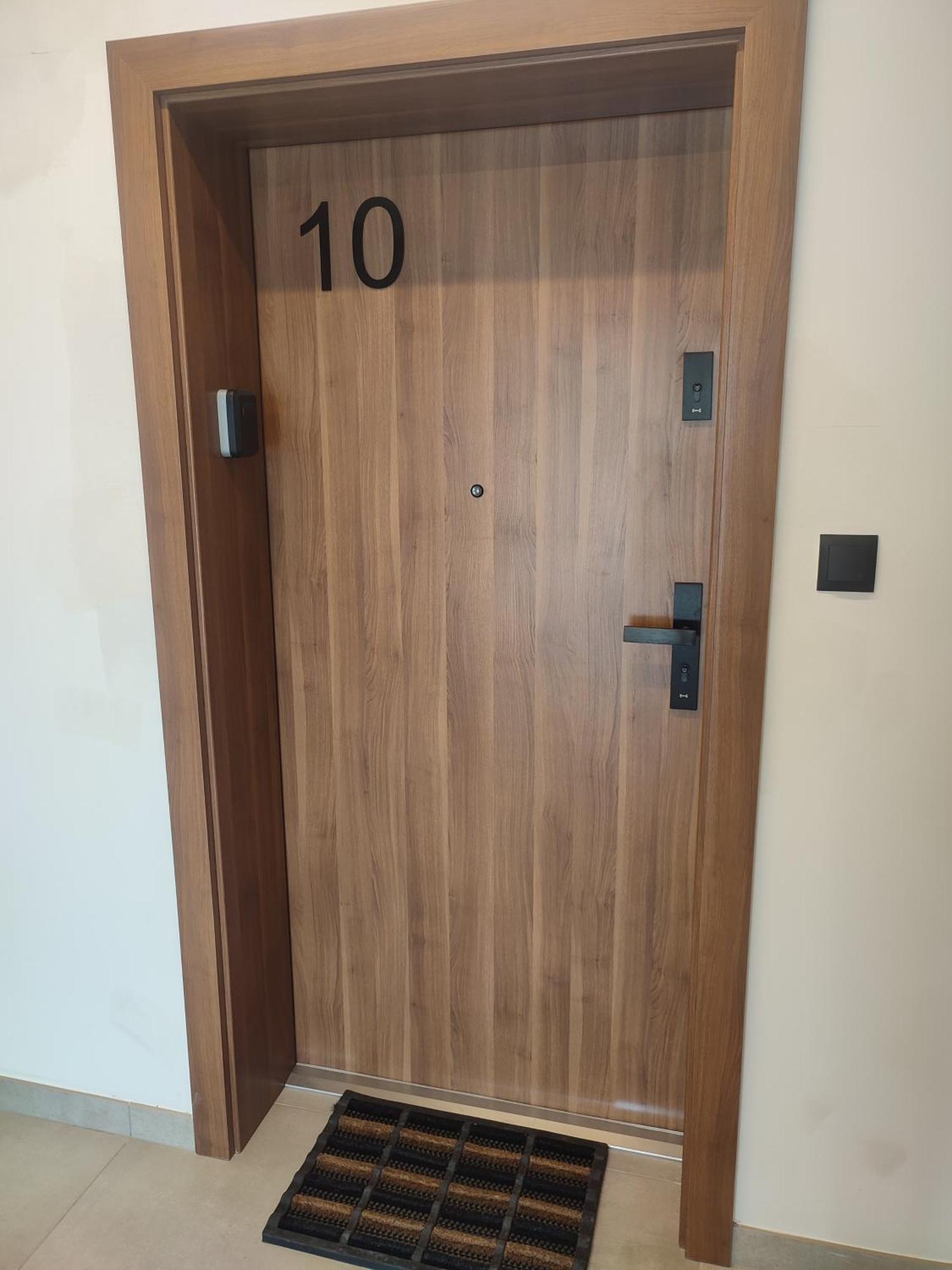 Apartament Sztuk Pieknych 10 Schneidemühl Exterior foto